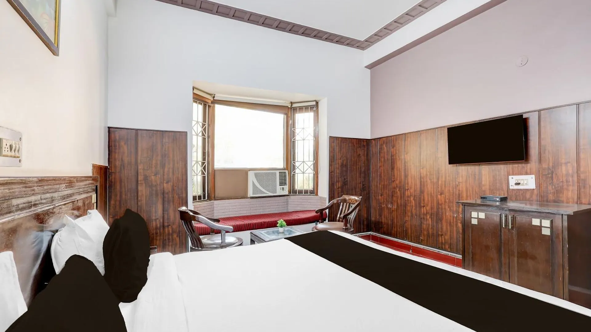 Hotel O Traika Inn Gurgaon