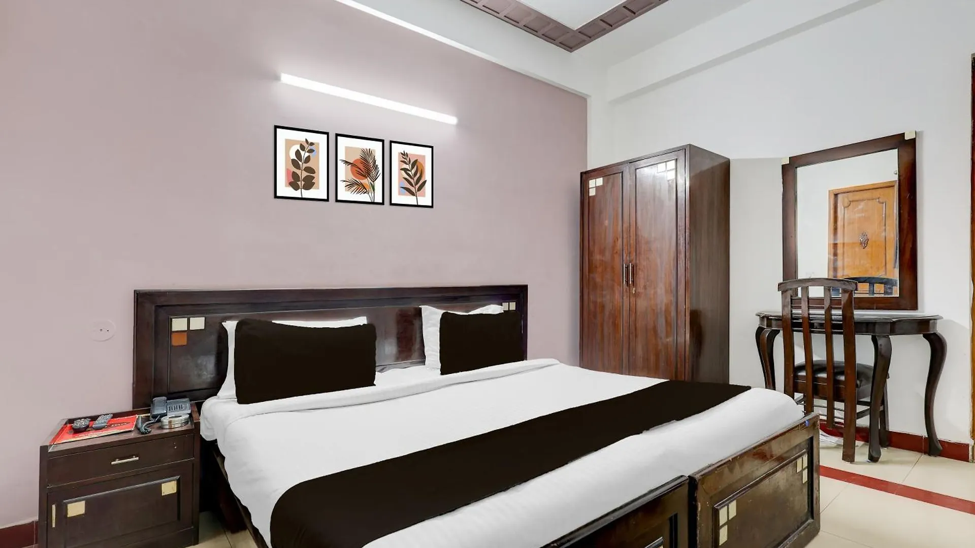 Hotel O Traika Inn Gurgaon