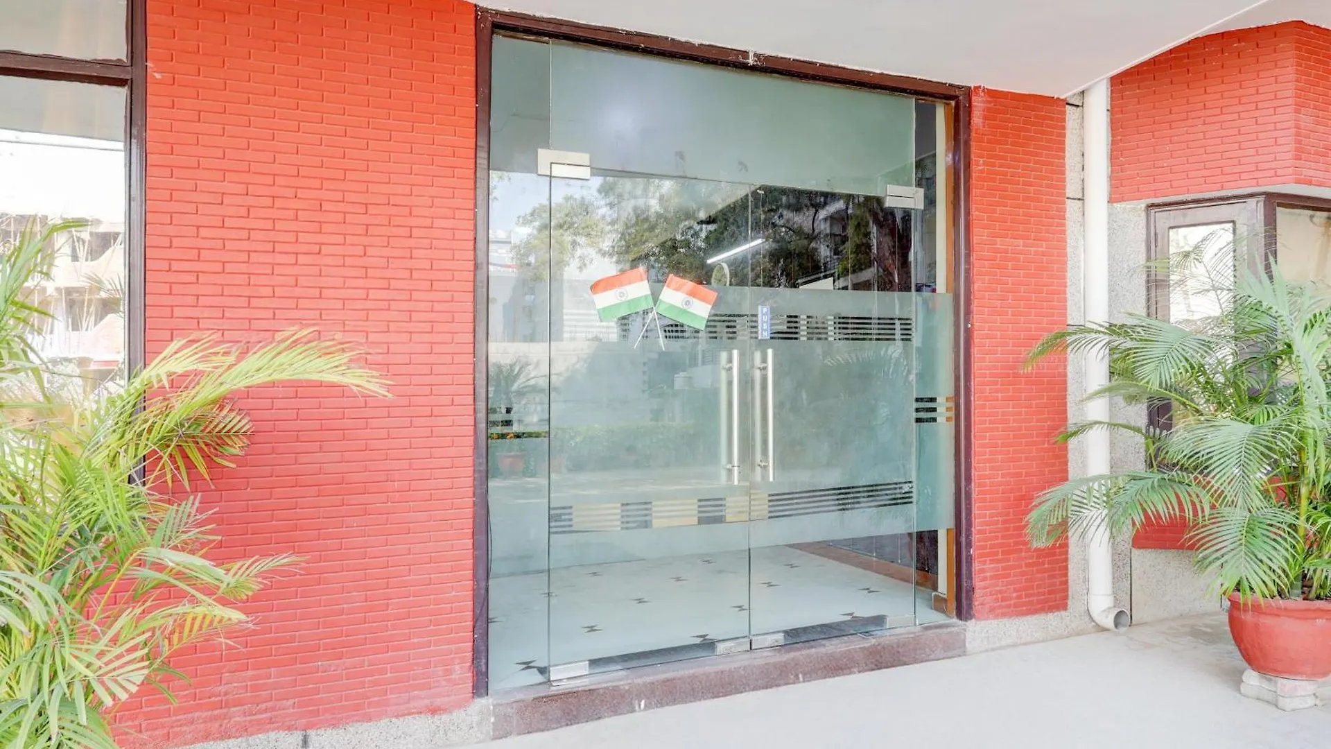Hotel O Traika Inn Gurgaon