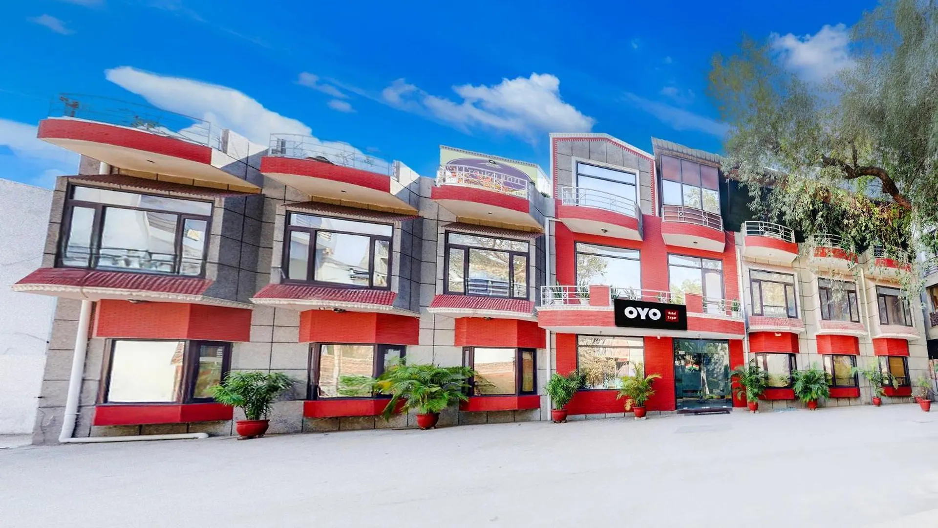 Hotel O Traika Inn Gurgaon