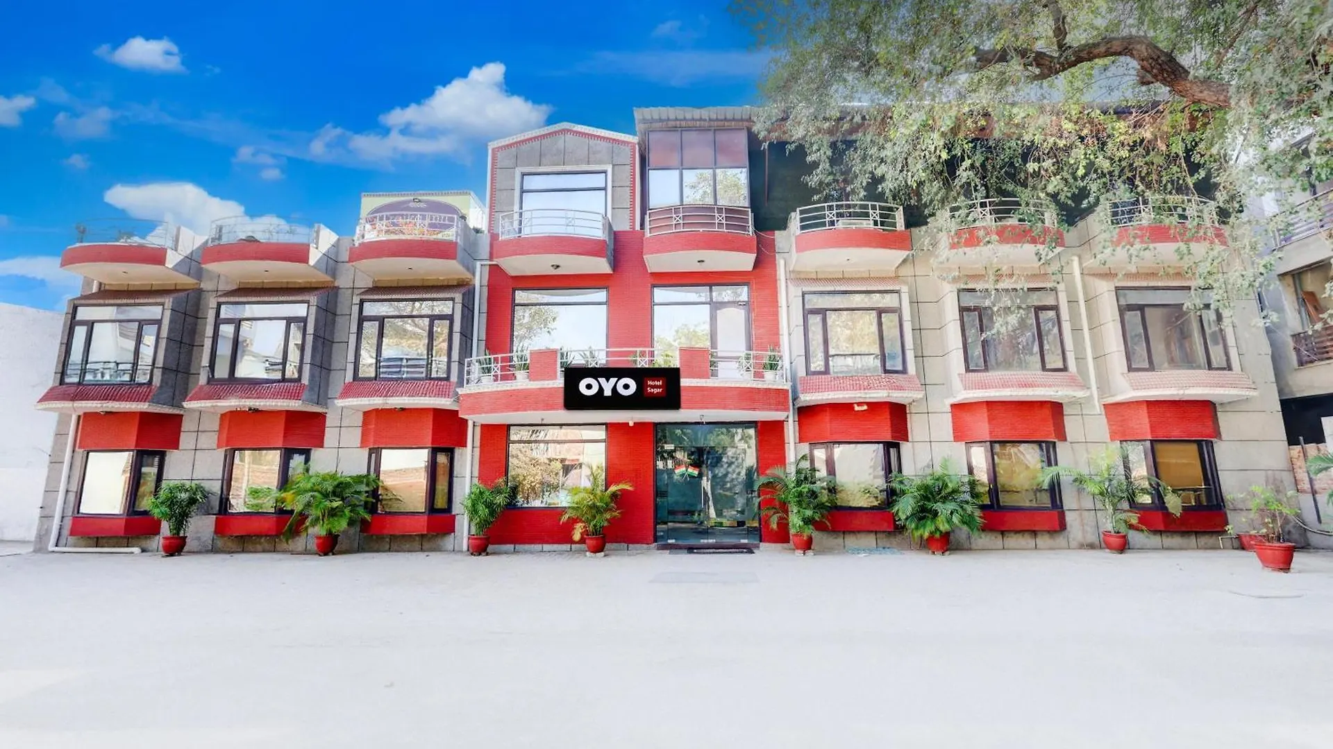 Hotel O Traika Inn Gurgaon 3*,  India